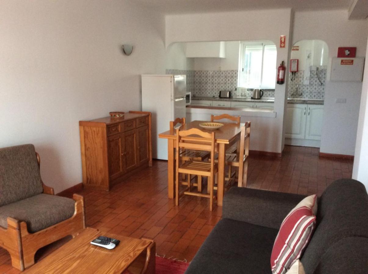 Apartamentos Salema Praia Club Eksteriør billede