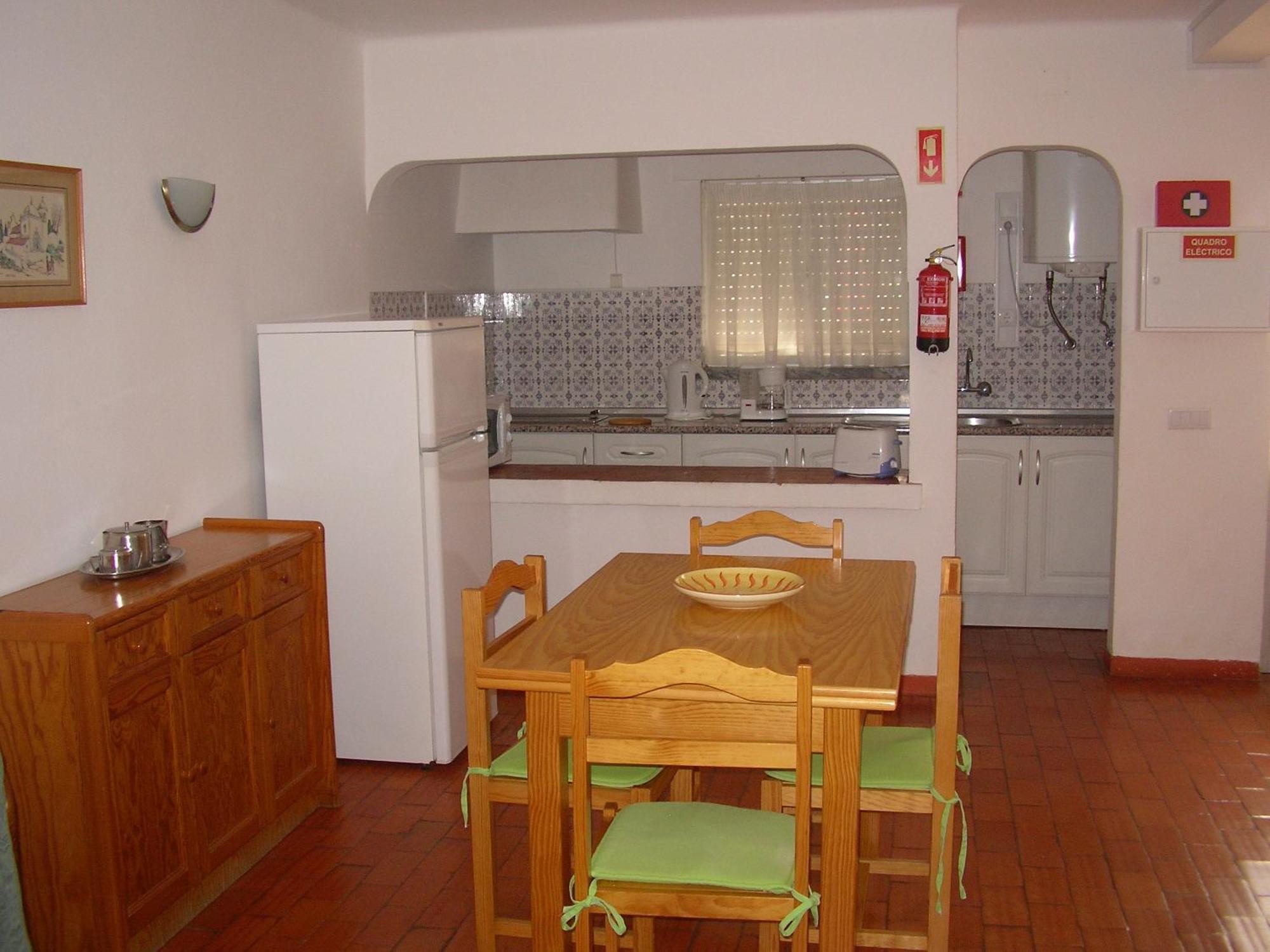 Apartamentos Salema Praia Club Eksteriør billede