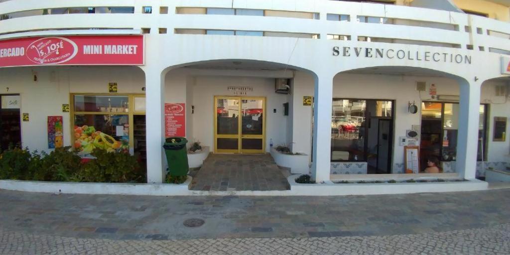 Apartamentos Salema Praia Club Eksteriør billede