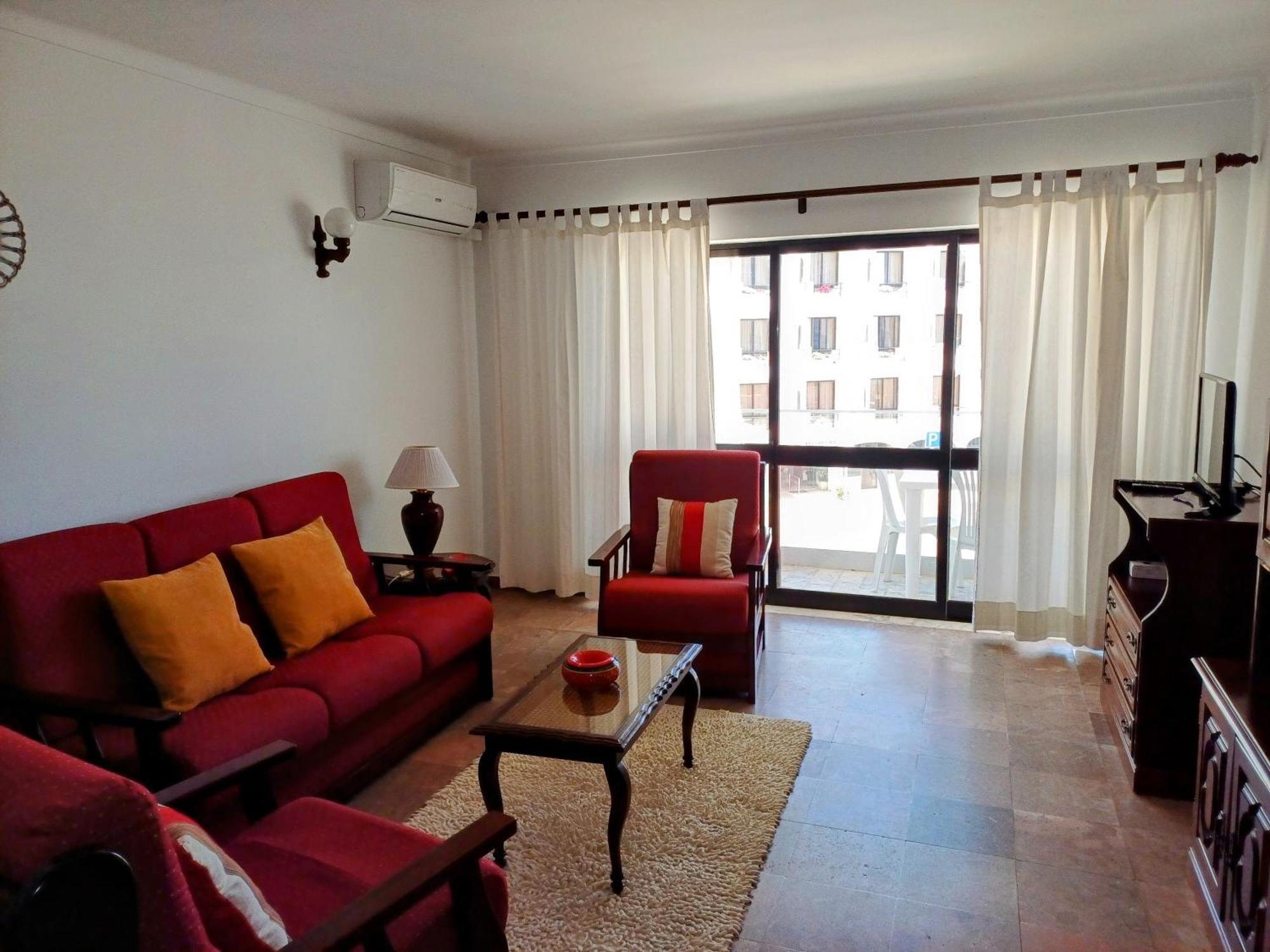 Apartamentos Salema Praia Club Eksteriør billede