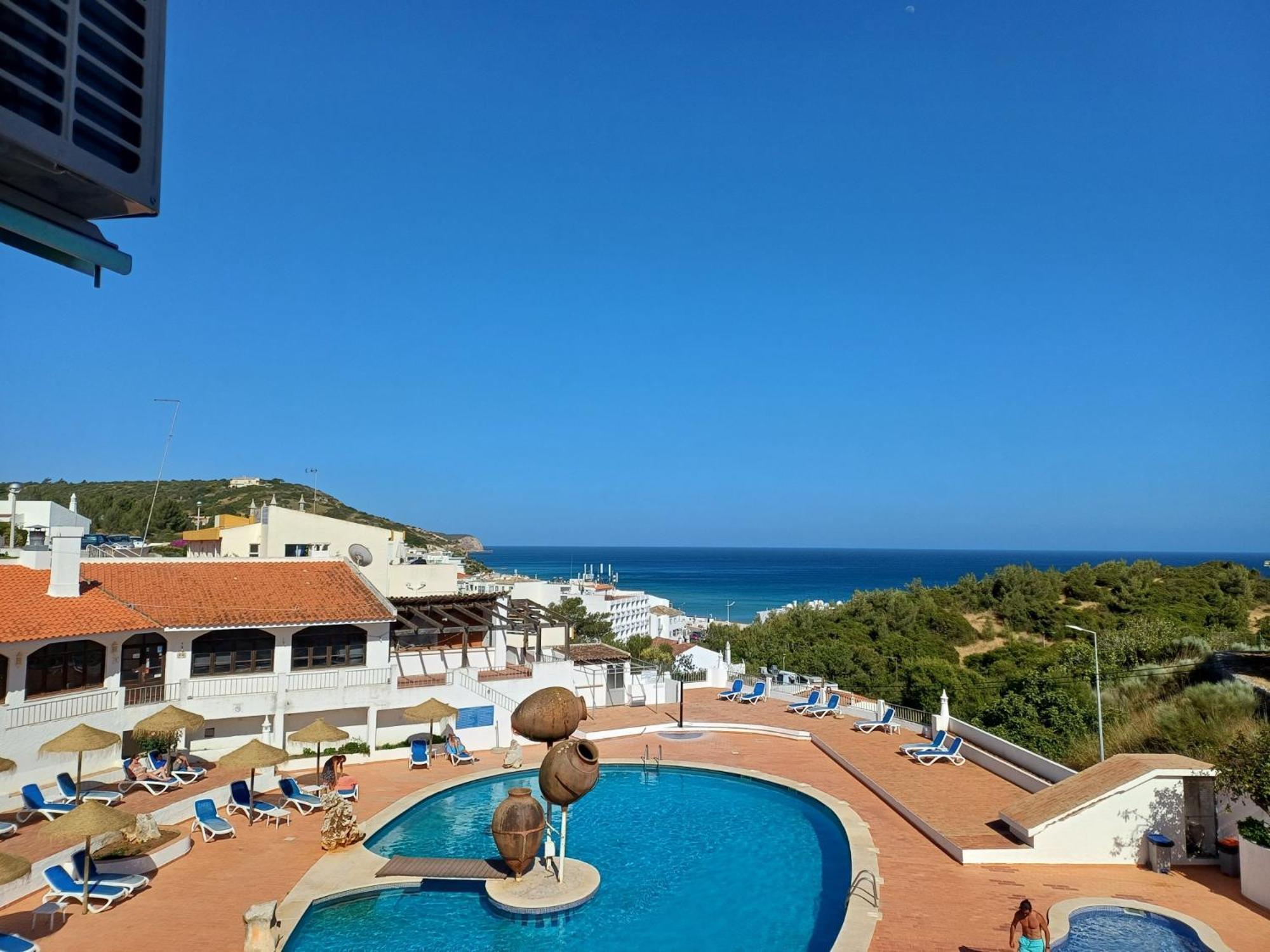 Apartamentos Salema Praia Club Eksteriør billede