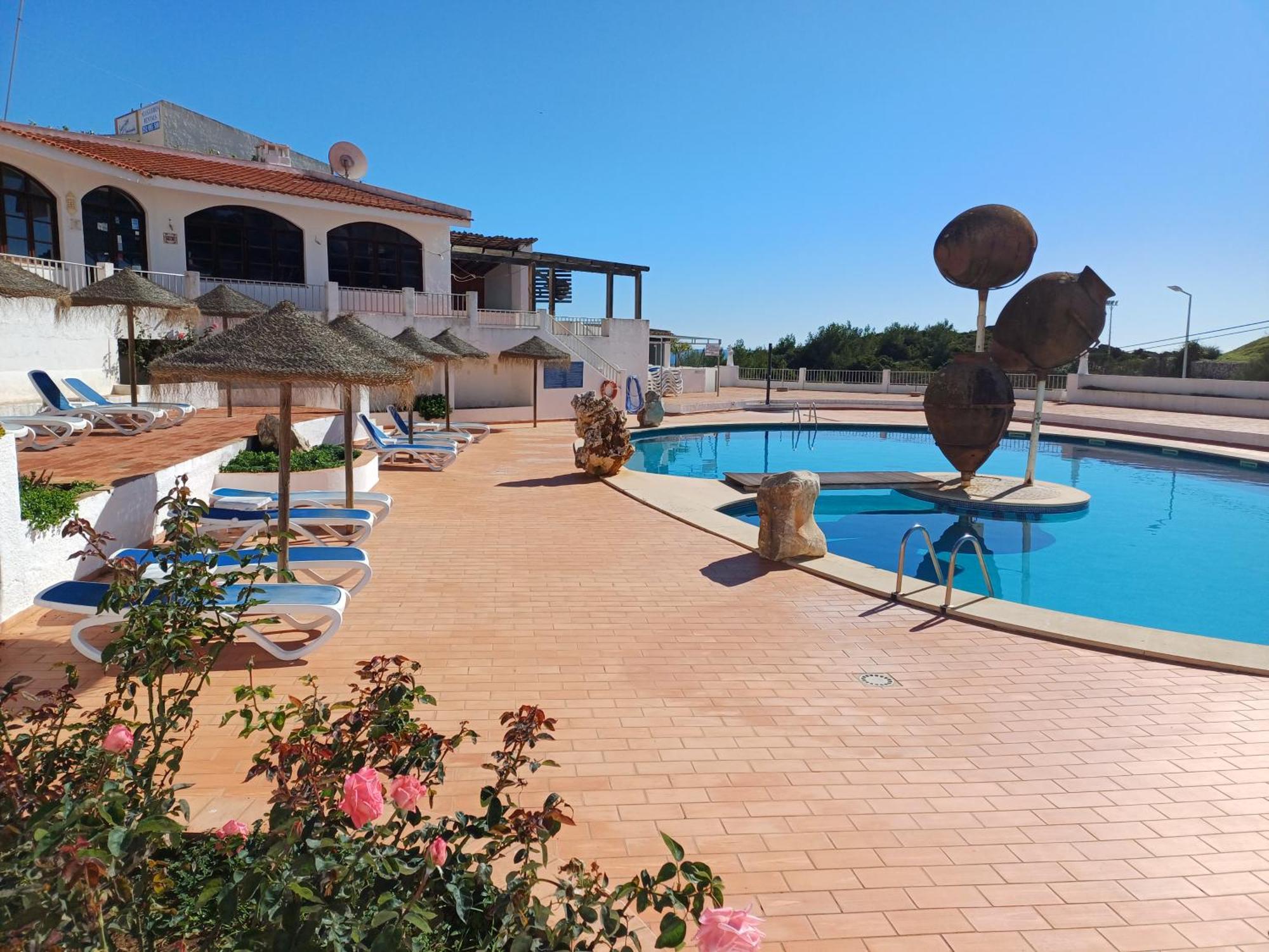 Apartamentos Salema Praia Club Eksteriør billede