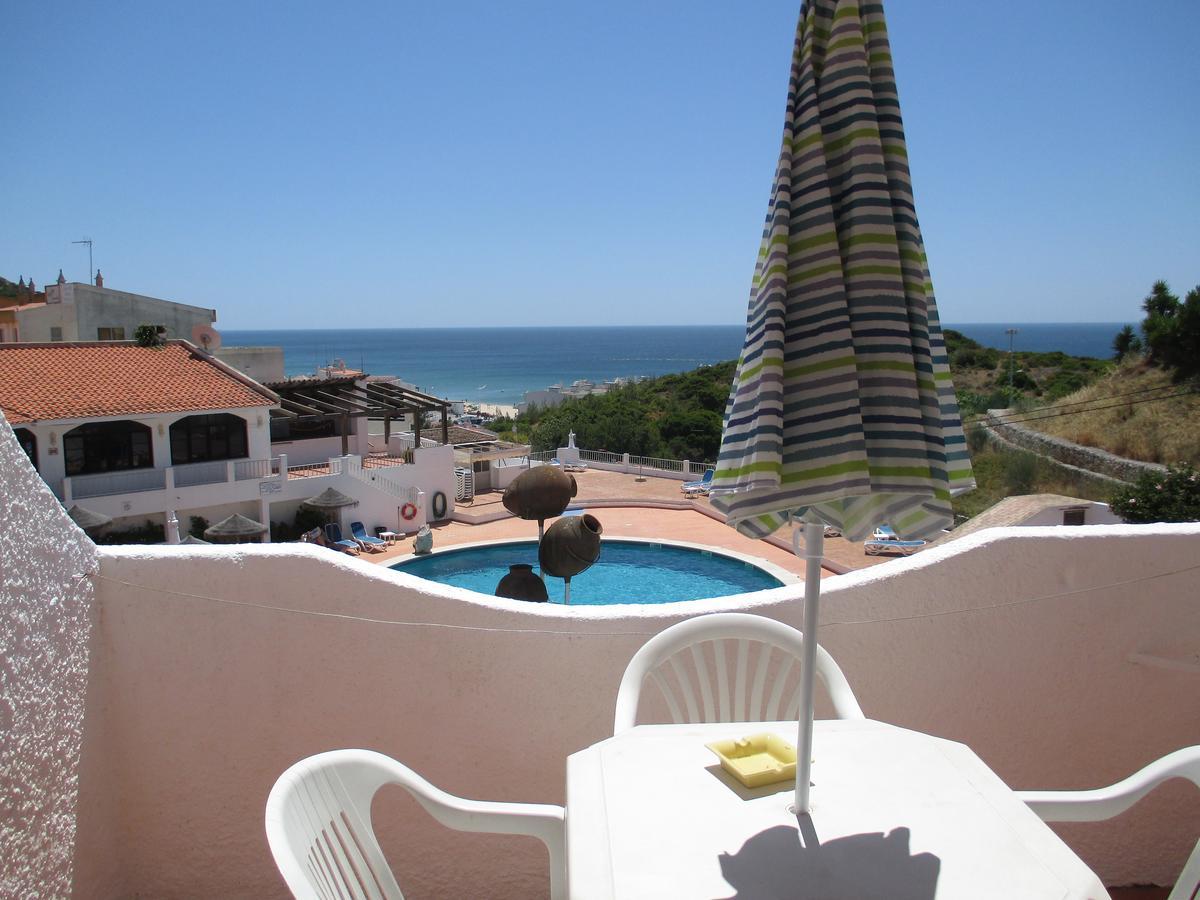 Apartamentos Salema Praia Club Eksteriør billede